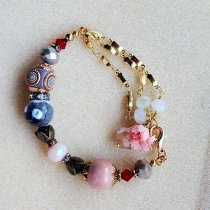 Elegant Springlet   Beaded Bracelet